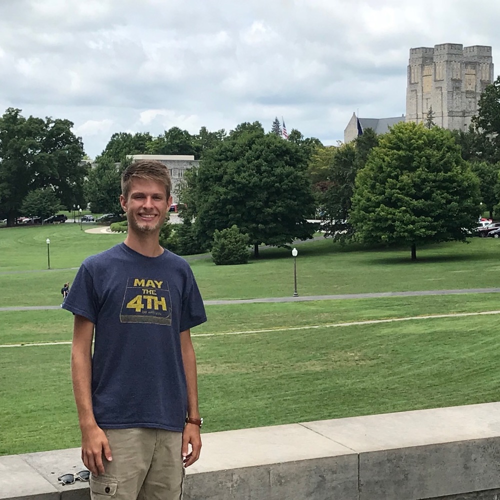 Meet your Posher, Jett